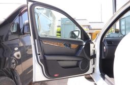 Mercedes Benz C-Class C200 Kompressor Avantgrade 2009 full