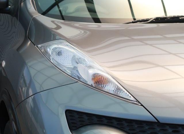 Nissan Juke 2011 full