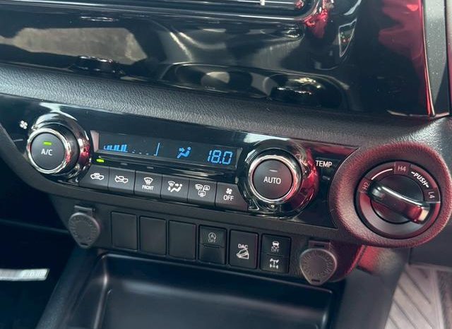 Toyota Hilux 2020 full