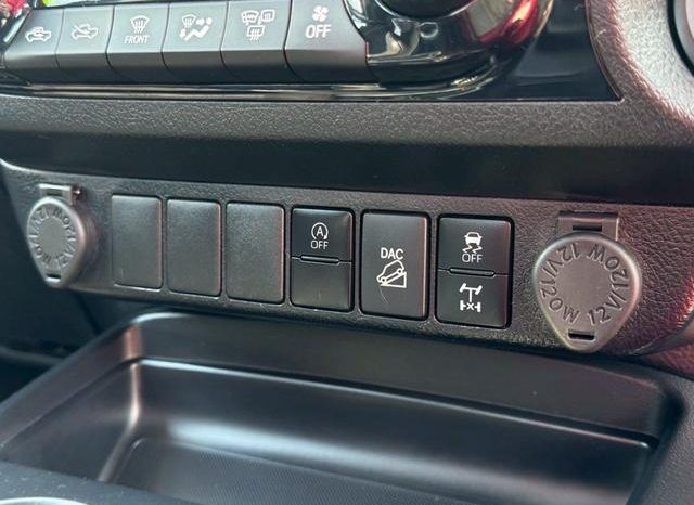 Toyota Hilux 2020 full