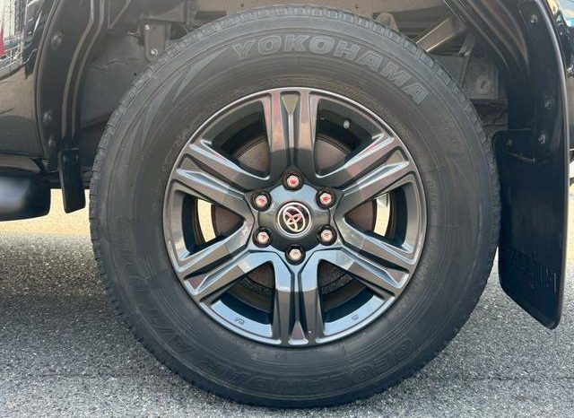 Toyota Hilux 2020 full