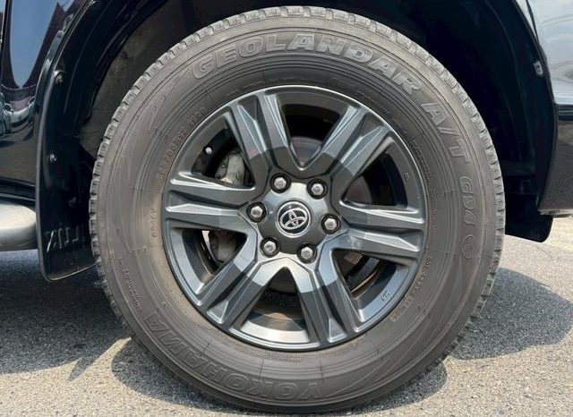 Toyota Hilux 2020 full