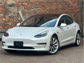 Tesla Model 3 2020