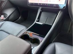Tesla Model 3 2020 full