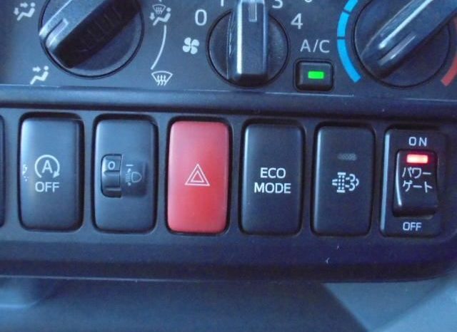 Hino Dutro Flatbed 3 Tonner 2012 full