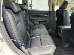 Mitsubishi Outlander PHEV G Navi PKG 2013 full