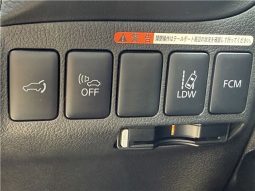 Mitsubishi Outlander PHEV G Navi PKG 2013 full