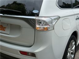 Mitsubishi Outlander PHEV G Navi PKG 2013 full