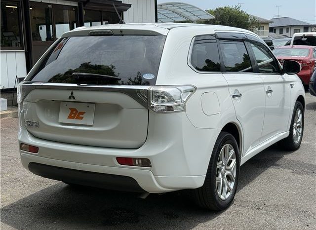 Mitsubishi Outlander PHEV G Navi PKG 2013 full