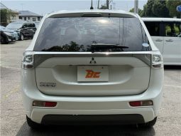 Mitsubishi Outlander PHEV G Navi PKG 2013 full