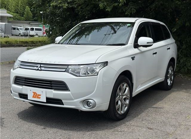 Mitsubishi Outlander PHEV G Navi PKG 2013 full