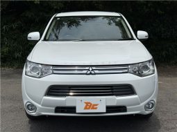 Mitsubishi Outlander PHEV G Navi PKG 2013 full