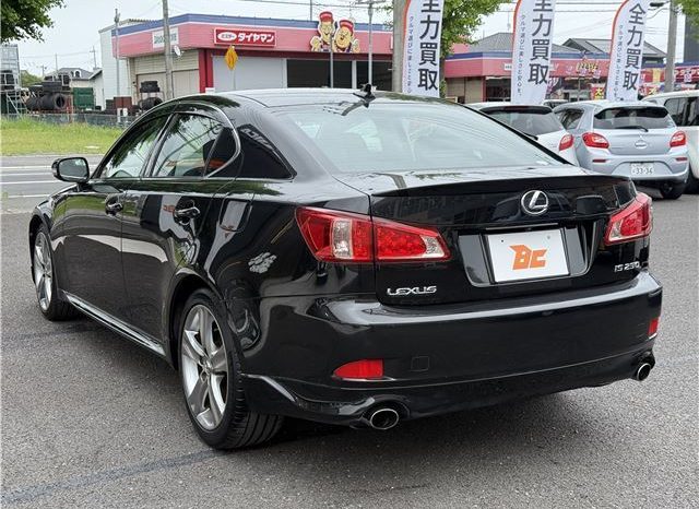 Lexus IS 2012 full