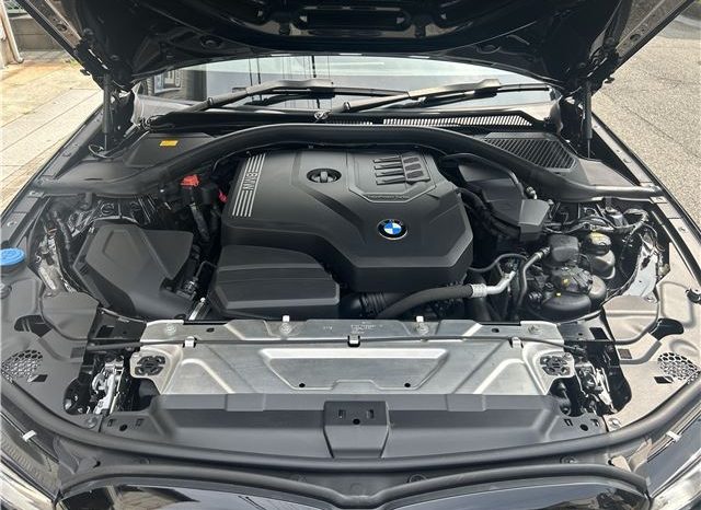 BMW 3-Series 2019 full