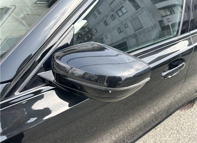 BMW 3-Series 2019 full