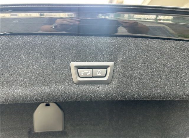 BMW 3-Series 2019 full