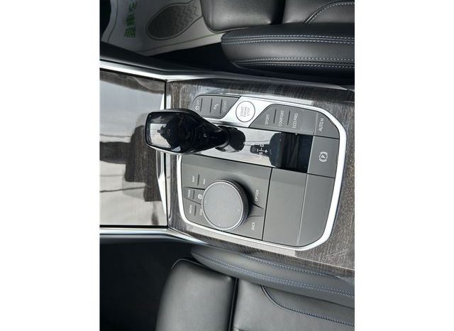 BMW 3-Series 2019 full