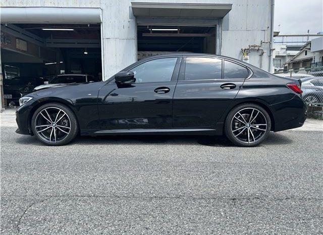 BMW 3-Series 2019 full