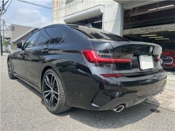 BMW 3-Series 2019 full
