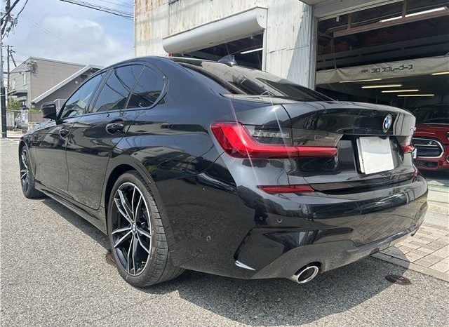 BMW 3-Series 2019 full