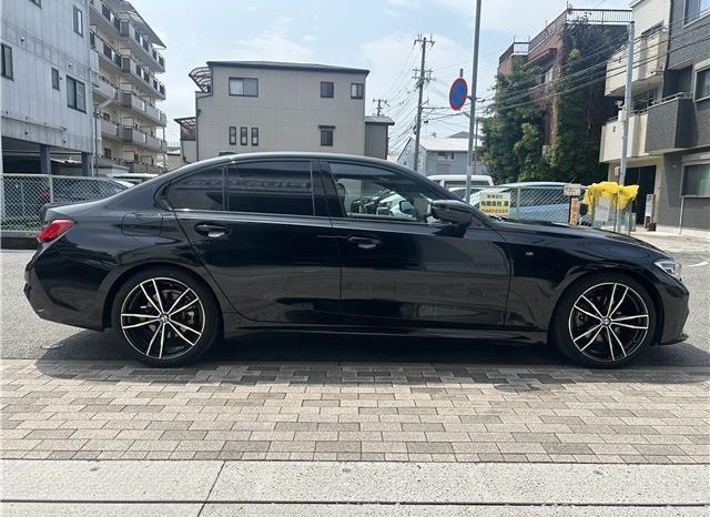 BMW 3-Series 2019 full