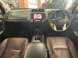 Toyota Land Cruiser Prado TX-L 2016 full