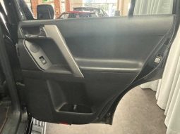 Toyota Land Cruiser Prado TX-L 2016 full