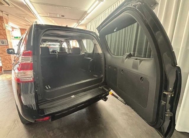 Toyota Land Cruiser Prado TX-L 2016 full