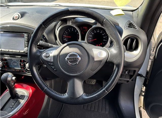 Nissan Juke 15RX 2010 full
