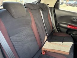 Nissan Juke 15RX 2010 full