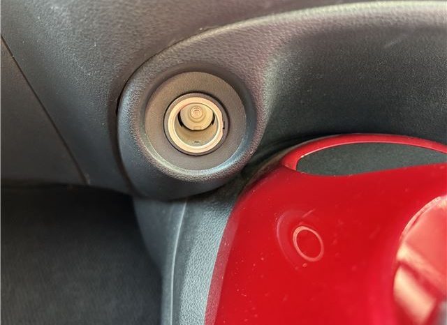 Nissan Juke 15RX 2010 full