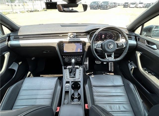 Volkswagen Passat TSI R Line 2019 full