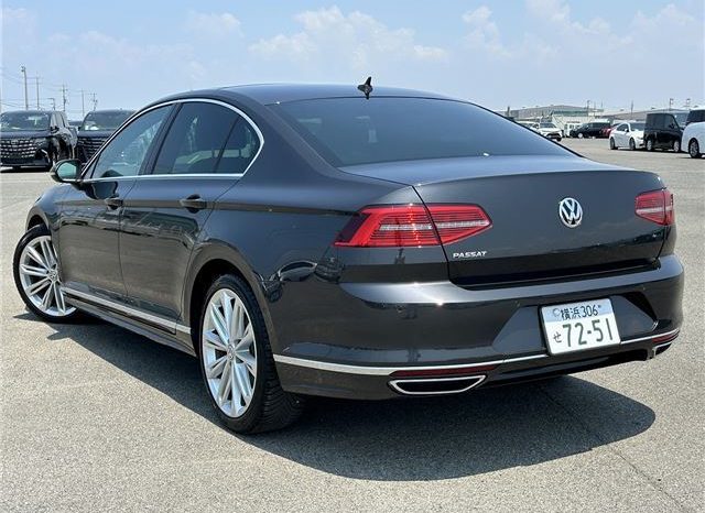 Volkswagen Passat TSI R Line 2019 full