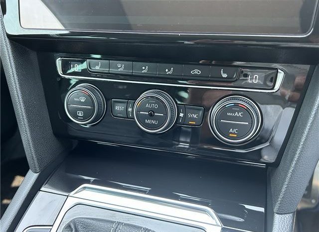 Volkswagen Passat TSI R Line 2019 full