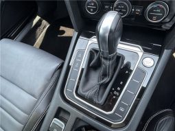 Volkswagen Passat TSI R Line 2019 full