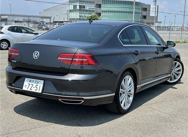 Volkswagen Passat TSI R Line 2019 full