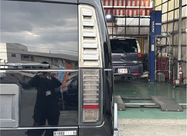 Hummer H-2 2011 full