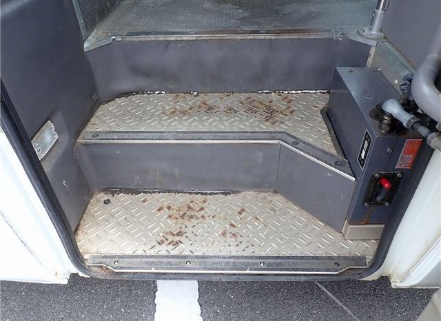 Nissan Civilian Bus Long 29-seater 2004 full