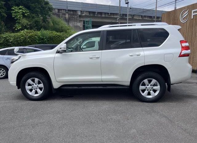 Toyota Land Cruiser Prado TX-L 2015 full
