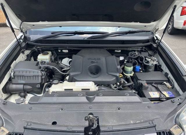 Toyota Land Cruiser Prado TX-L 2015 full