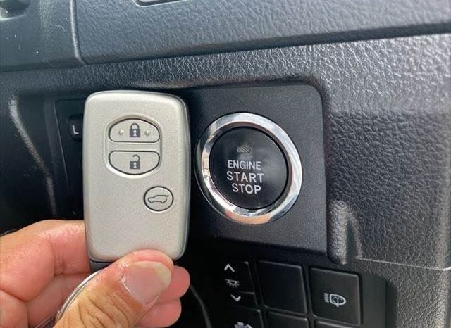 Toyota Land Cruiser Prado TX-L 2015 full