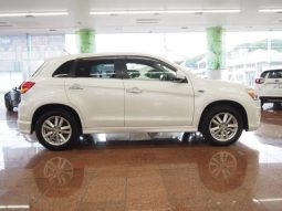 Mitsubishi RVR Roadest G 2012 full