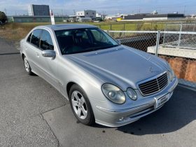 Mercedes Benz E-Class E320 Avant-garde 2004