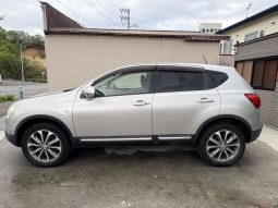 Nissan Dualis 2.0 20G FOUR Urban 2010 full