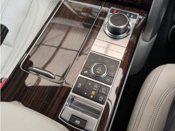 Land Rover Range Rover 2015 full