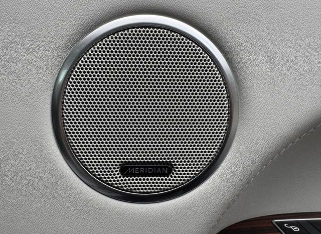 Land Rover Range Rover 2015 full