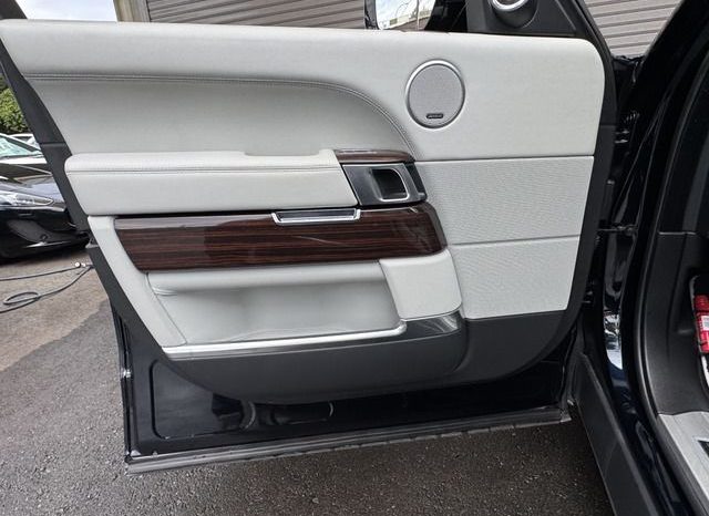 Land Rover Range Rover 2015 full