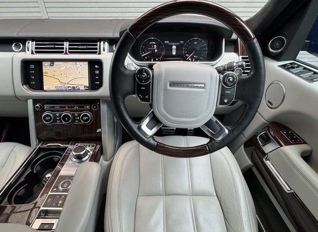 Land Rover Range Rover 2015 full