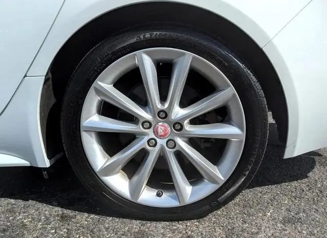 Jaguar XF 35t R-Sport 2016 full