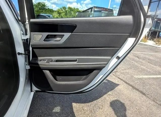 Jaguar XF 35t R-Sport 2016 full